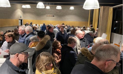 informatie-avond buurt druk bezocht